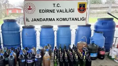 Edirne'de 1560 litre kaçak içki operasyonunda ele geçirme yapıldı.