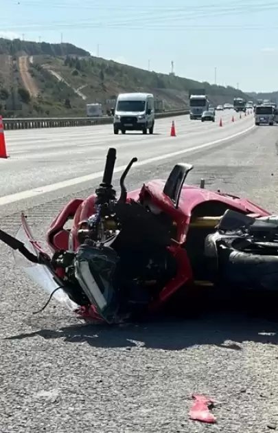 Hız tutkusu bir kez daha can aldı: Kuzey Marmara Otoyolu'nda korkunç kaza meydana geldi!