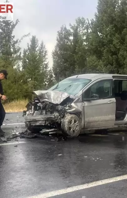 Yatağan-Milas karayolunda meydana gelen trafik kazasında 1 kişi hayatını kaybetti, 4 kişi de yaralandı.