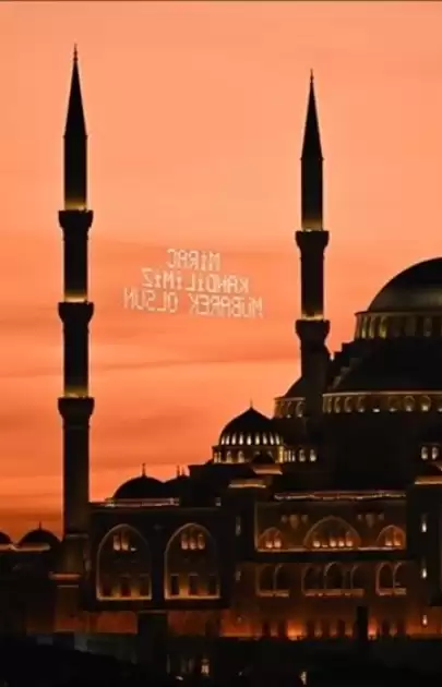 Miraç Kandili'ne özgü en anlamlı ve etkileyici mesajları sizin için derledik!