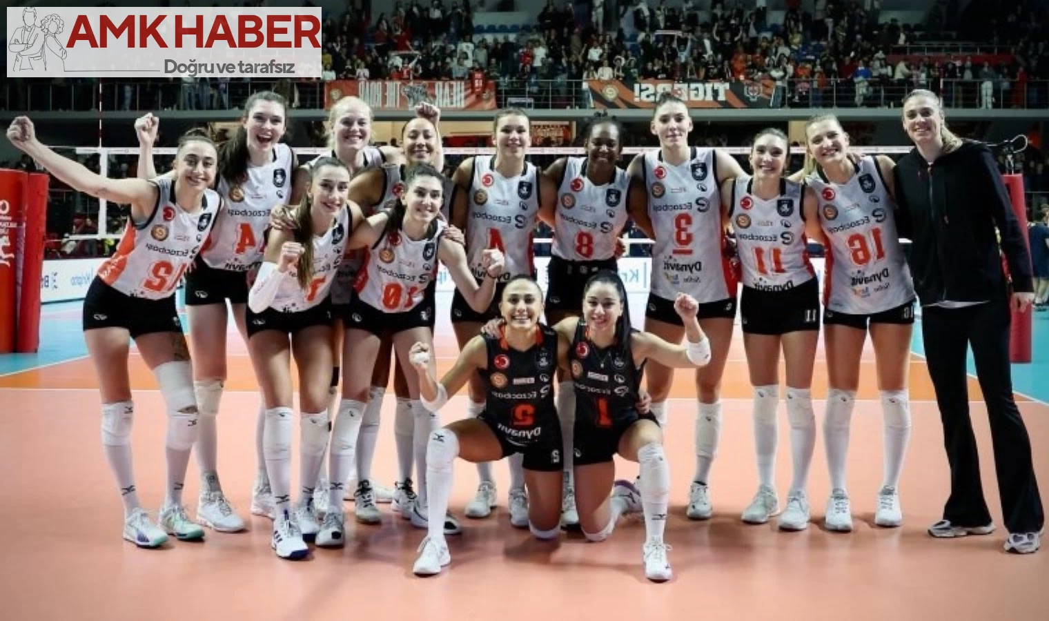 Fenerbahçe, Eczacıbaşı Dynavit'i mağlup ederek derbiden galip ayrıldı!